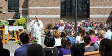 Faculty and Staff Celebrate Mass to Kick Off the Year