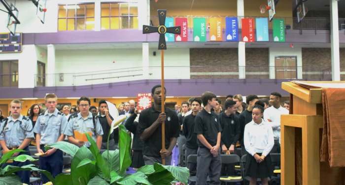 Processional at 9th Grade Parent Mass