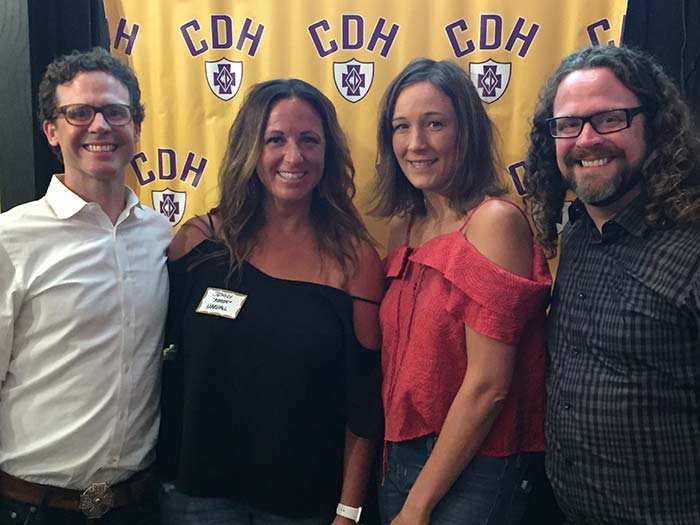 The 1997 Reunion Committee: Tommy Murray, Jennifer Abbott Marshall, Lindsey Henrikson Reihe, Michael Murray